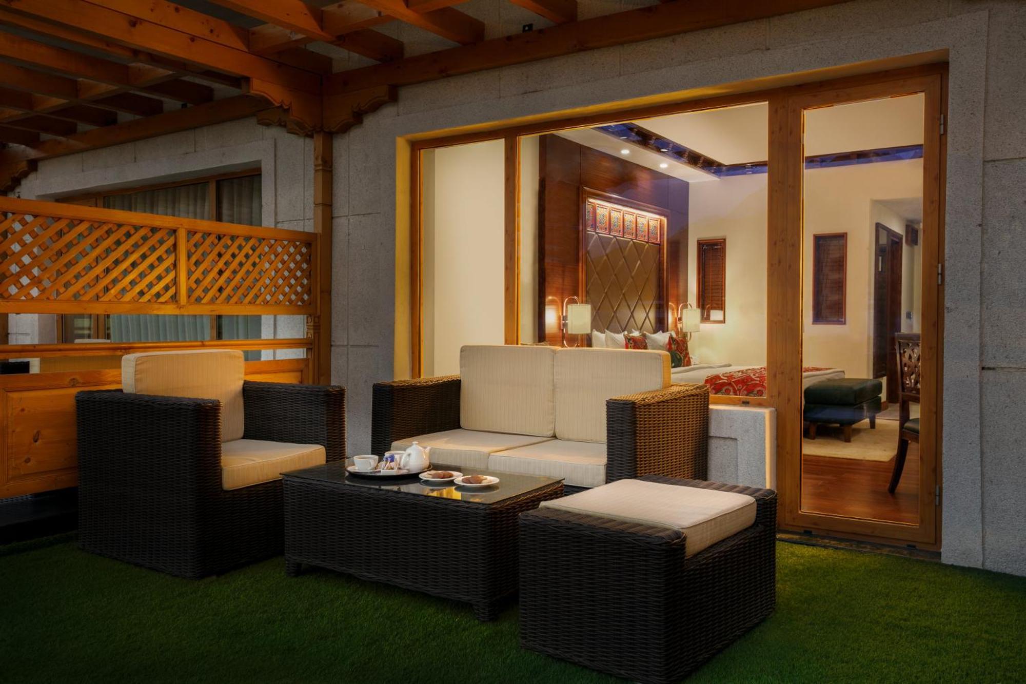 Hotel The Grand Dragon Ladakh Leh Exterior foto